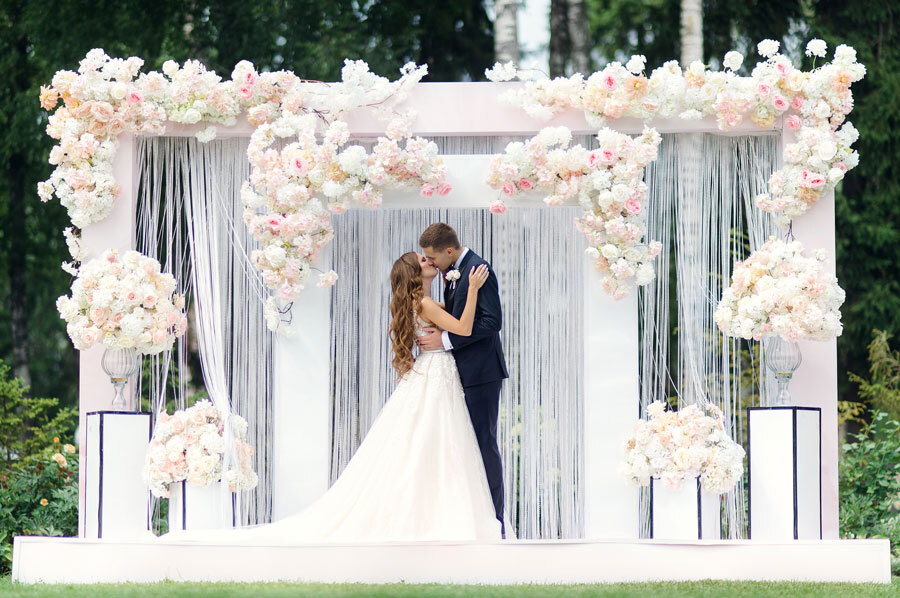 Снять венец безбрачия в Москве и Питере